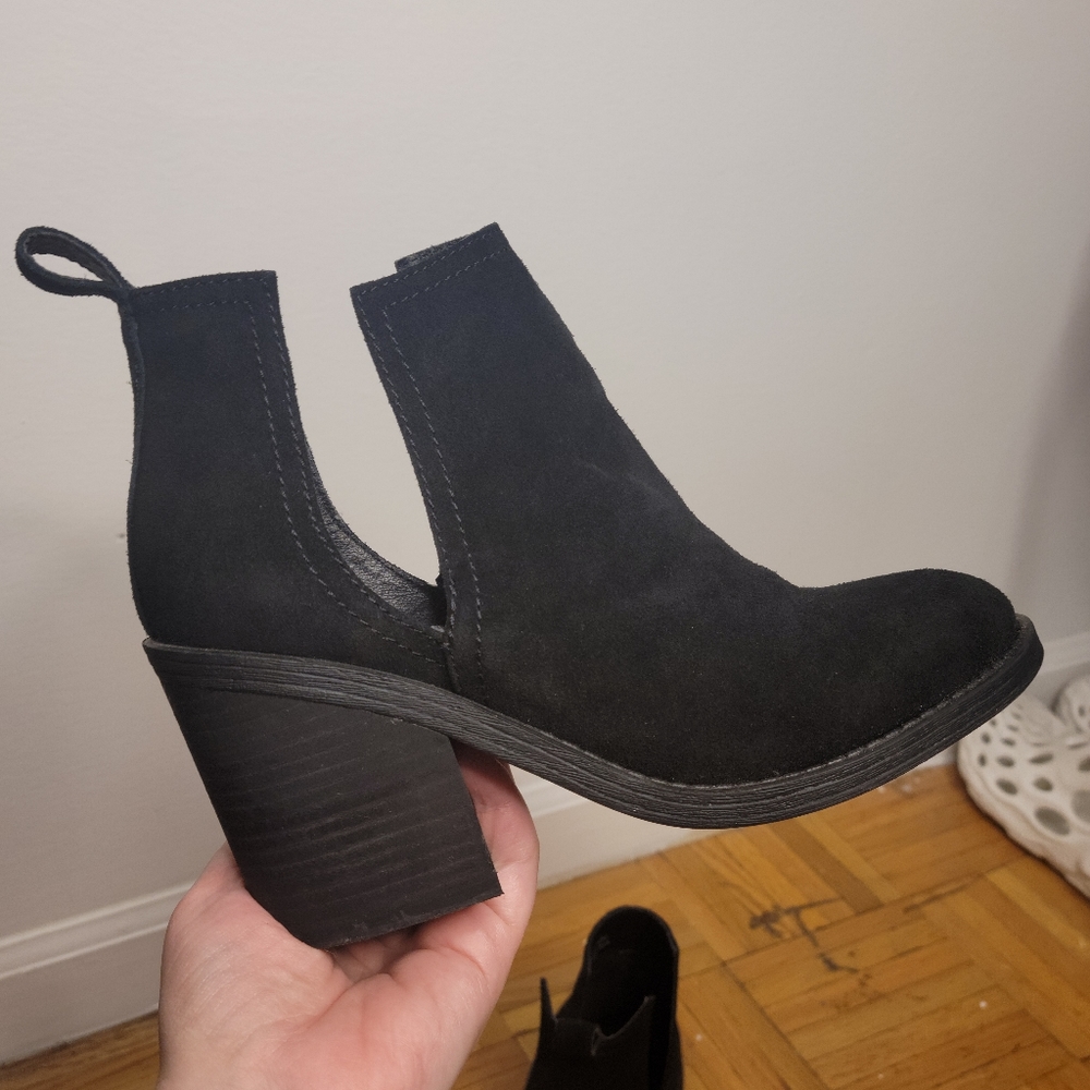 Steve Madden Sharini Cutout Ankle Boots